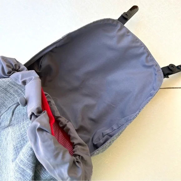 Herschel Classic Retreat Backpack,
19.5L, - Picture 3 of 7